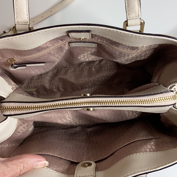 SOLD Kate Spade Pebbled Leather Handbag - Picture 16 of 16